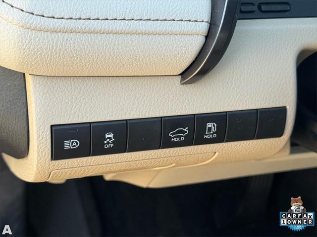 used 2019 Toyota Camry Hybrid car, priced at $19,874