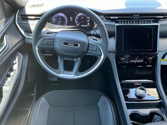 new 2025 Jeep Grand Cherokee car, priced at $49,370