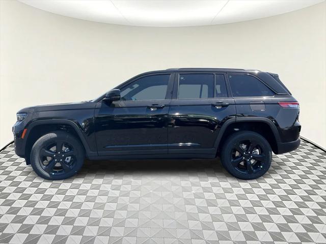 new 2025 Jeep Grand Cherokee car, priced at $49,370