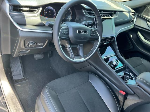 new 2025 Jeep Grand Cherokee car, priced at $49,370