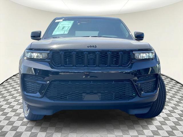 new 2025 Jeep Grand Cherokee car, priced at $49,370