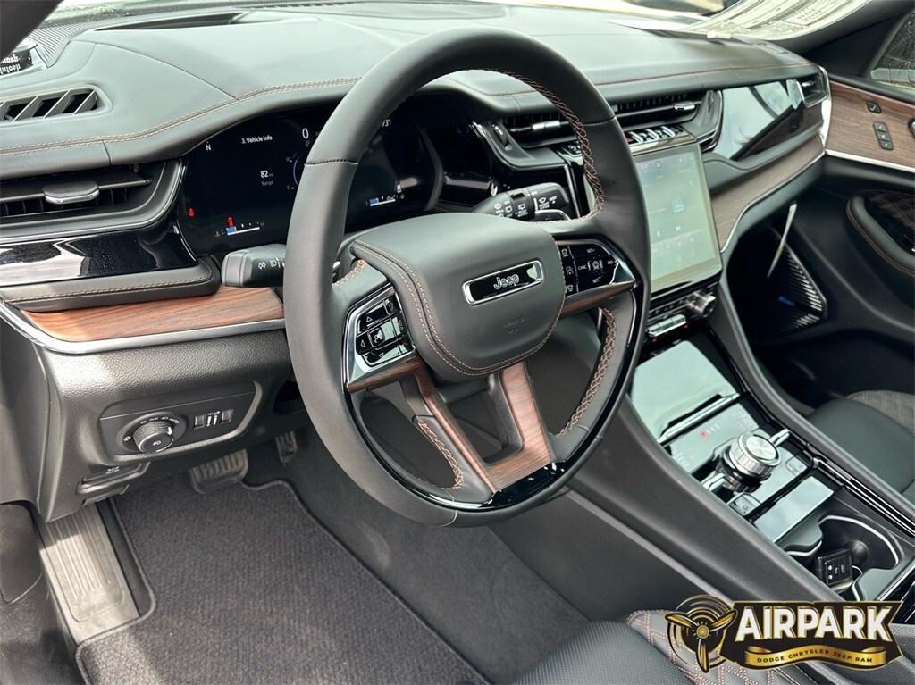 new 2025 Jeep Grand Cherokee car, priced at $67,925
