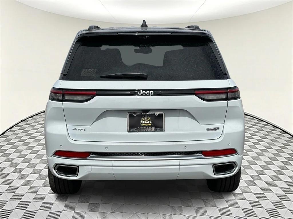 new 2025 Jeep Grand Cherokee car, priced at $67,925