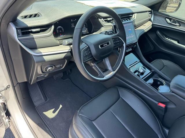 new 2025 Jeep Grand Cherokee car, priced at $52,935
