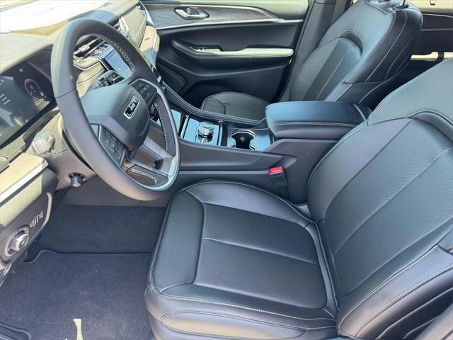new 2025 Jeep Grand Cherokee car, priced at $52,935