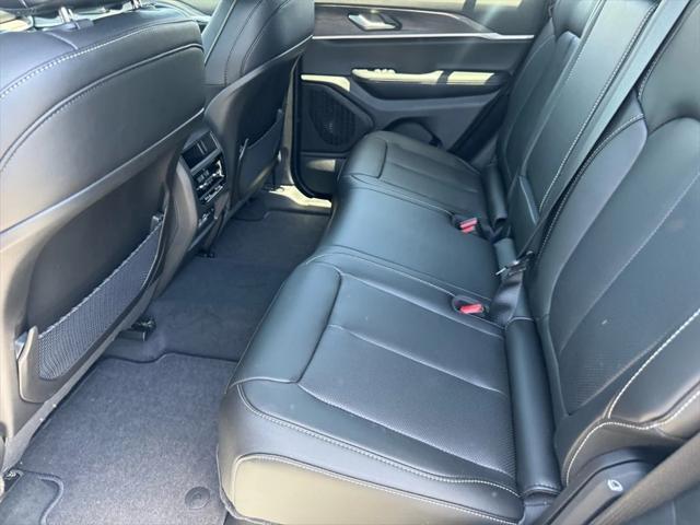new 2025 Jeep Grand Cherokee car, priced at $52,935