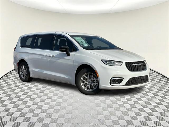 new 2025 Chrysler Pacifica car, priced at $46,420