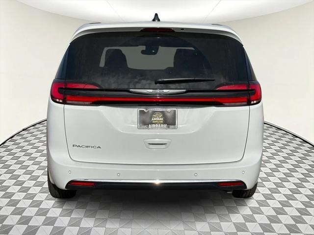 new 2025 Chrysler Pacifica car, priced at $46,420