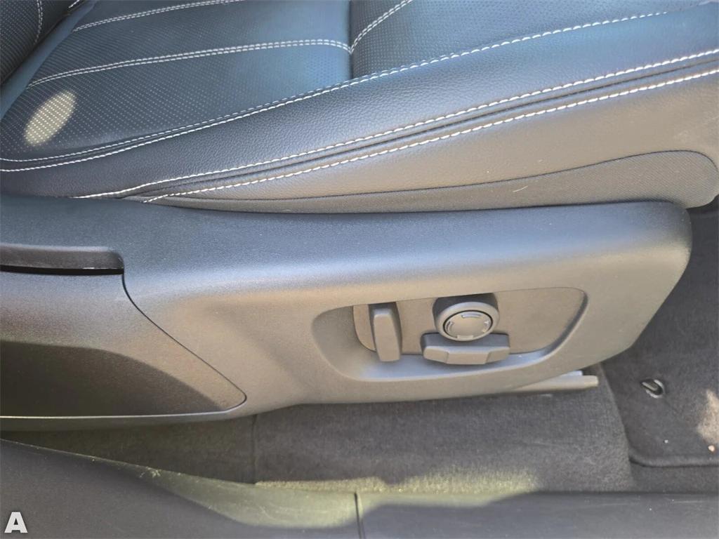 used 2021 Land Rover Range Rover Velar car, priced at $38,999