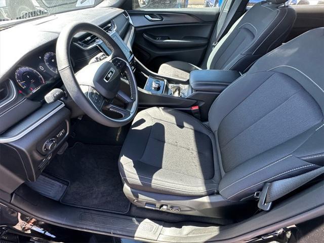 new 2025 Jeep Grand Cherokee L car, priced at $46,215
