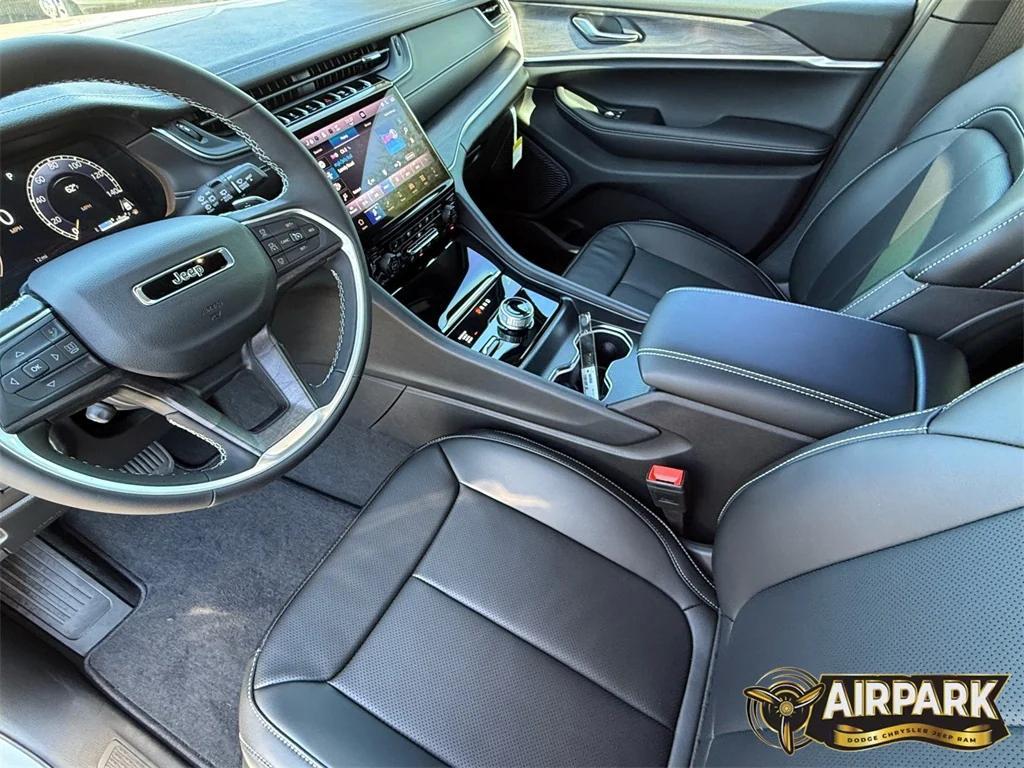 new 2025 Jeep Grand Cherokee L car, priced at $58,160