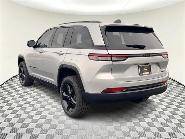 new 2025 Jeep Grand Cherokee car, priced at $48,020