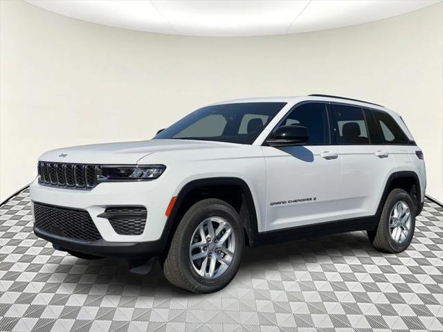 new 2025 Jeep Grand Cherokee car, priced at $44,370