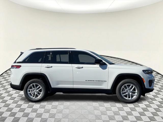 new 2025 Jeep Grand Cherokee car, priced at $44,370