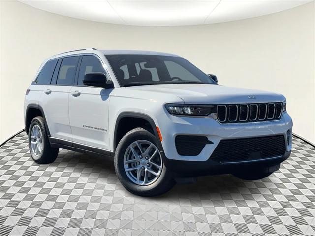 new 2025 Jeep Grand Cherokee car, priced at $44,370