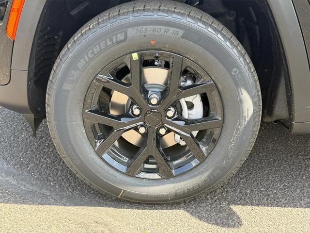 new 2025 Jeep Grand Cherokee car, priced at $47,725