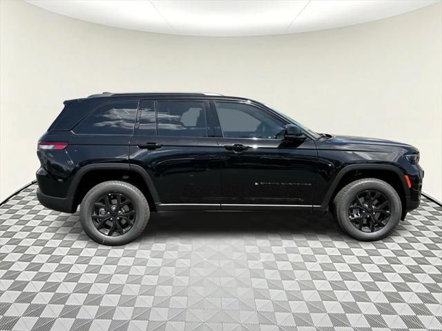 new 2025 Jeep Grand Cherokee car, priced at $47,725