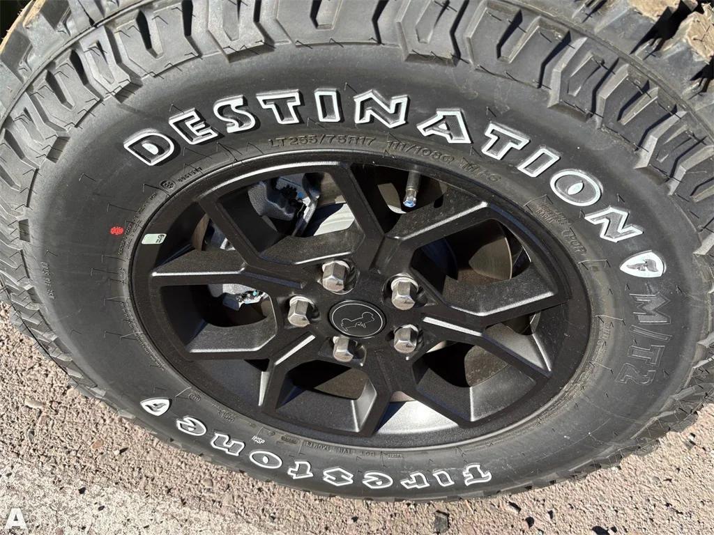 new 2025 Jeep Gladiator car, priced at $51,300