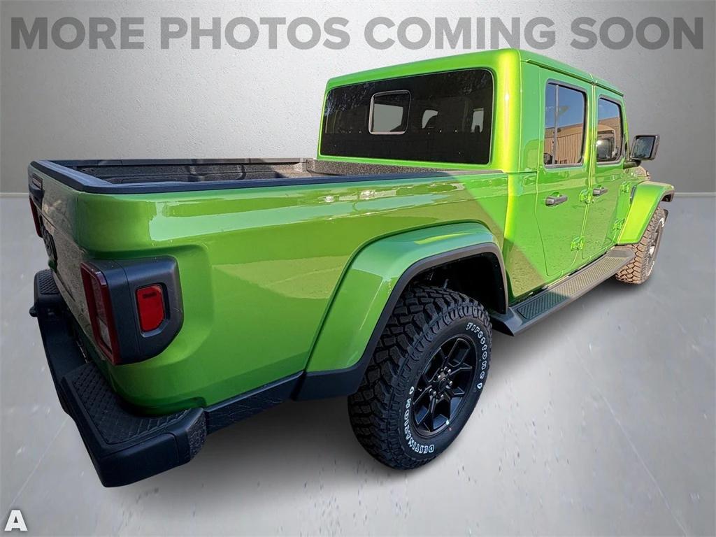 new 2025 Jeep Gladiator car, priced at $51,300