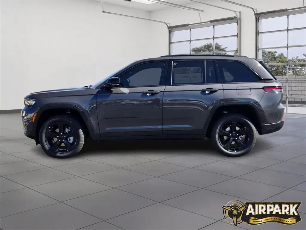 new 2025 Jeep Grand Cherokee car, priced at $56,655