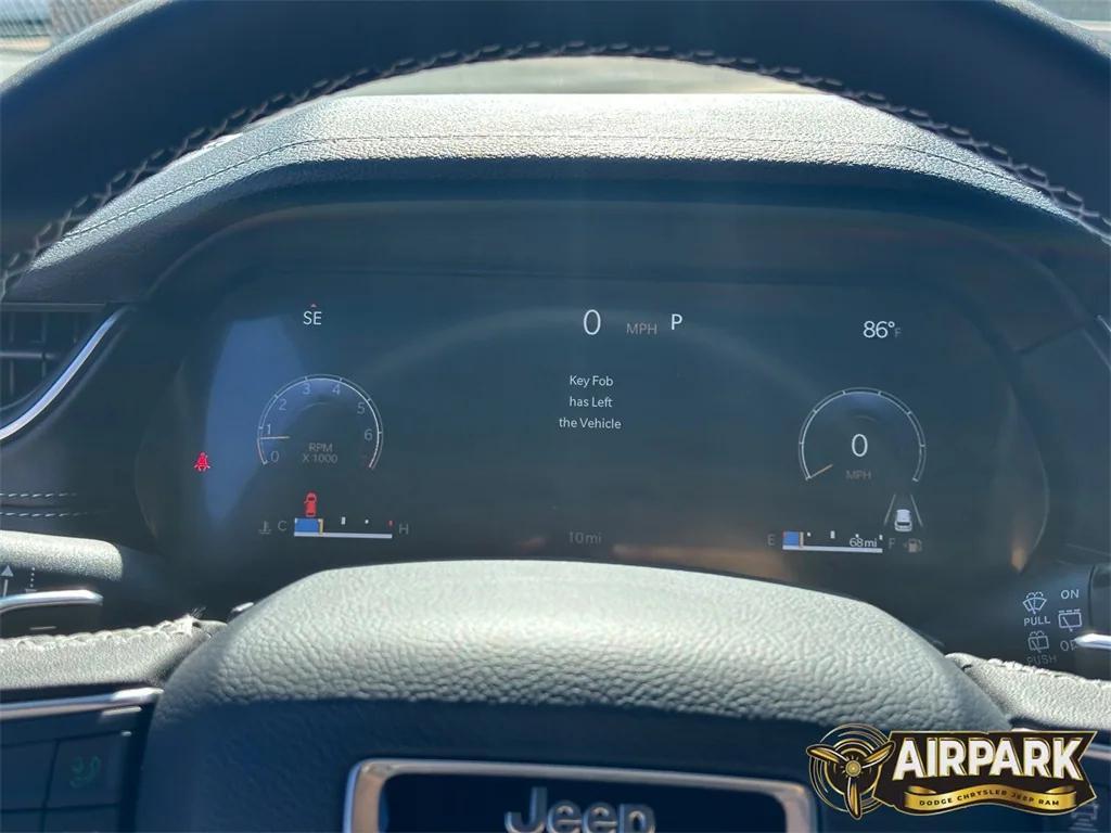 new 2025 Jeep Grand Cherokee car, priced at $56,655