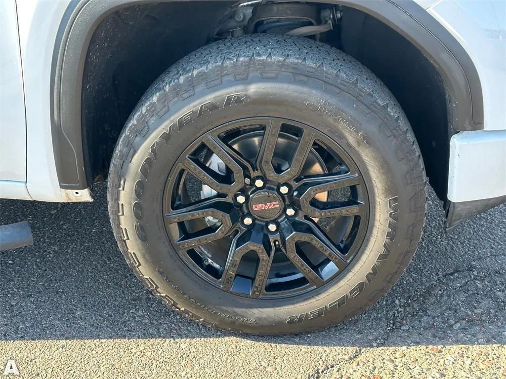 used 2020 GMC Sierra 1500 car, priced at $33,997