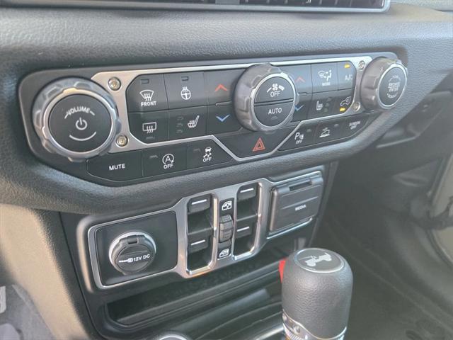 new 2025 Jeep Wrangler car, priced at $51,530