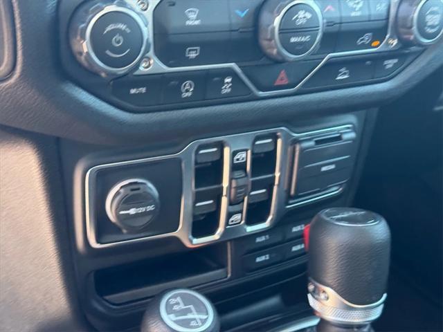 new 2025 Jeep Gladiator car, priced at $47,630