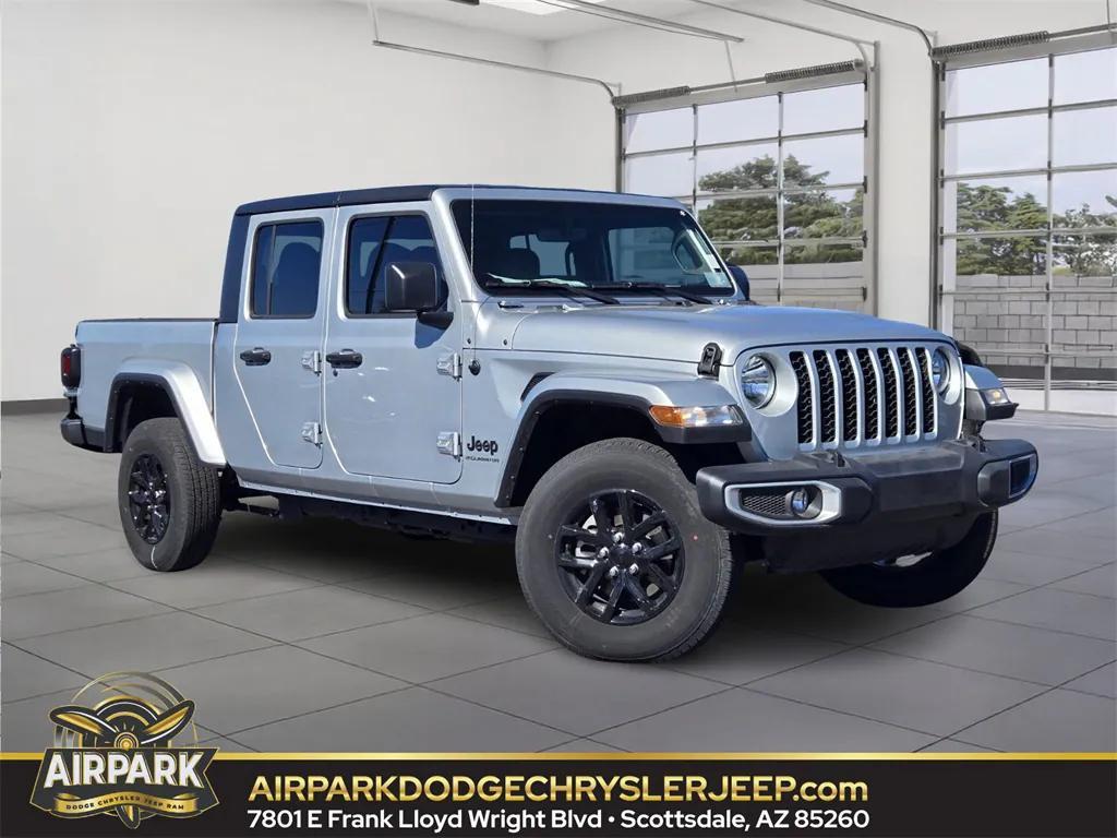 new 2023 Jeep Gladiator car, priced at $42,991