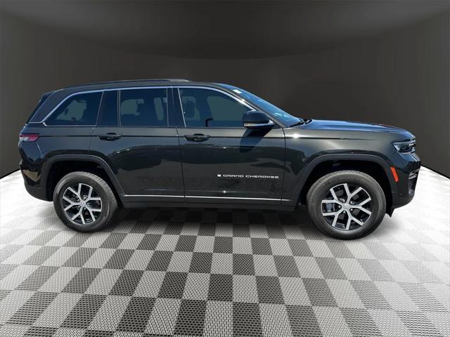 new 2024 Jeep Grand Cherokee car, priced at $55,735