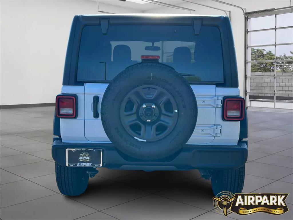 new 2025 Jeep Wrangler car, priced at $46,215