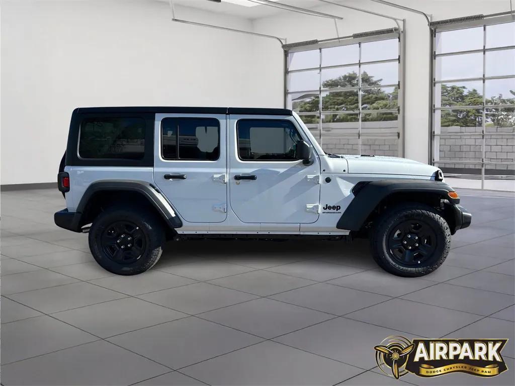new 2025 Jeep Wrangler car, priced at $46,215