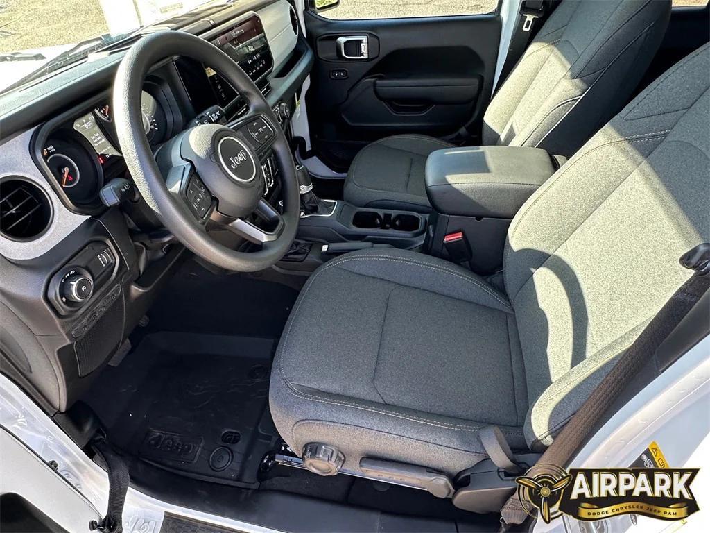 new 2025 Jeep Wrangler car, priced at $46,215