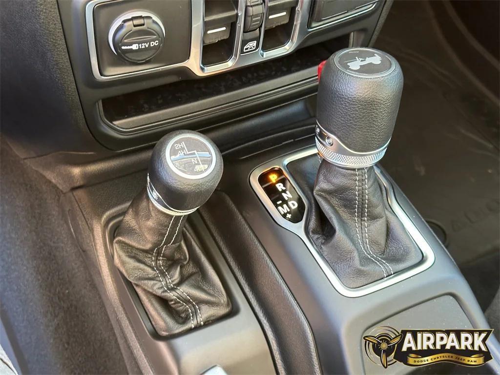 new 2025 Jeep Wrangler car, priced at $46,215