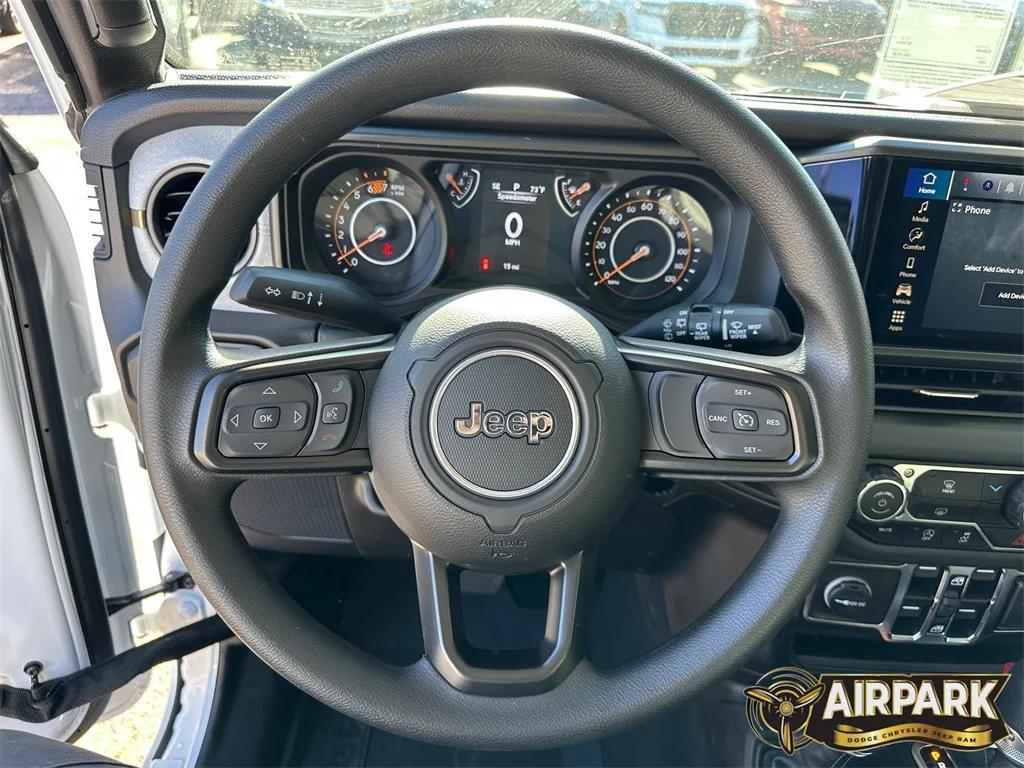 new 2025 Jeep Wrangler car, priced at $46,215