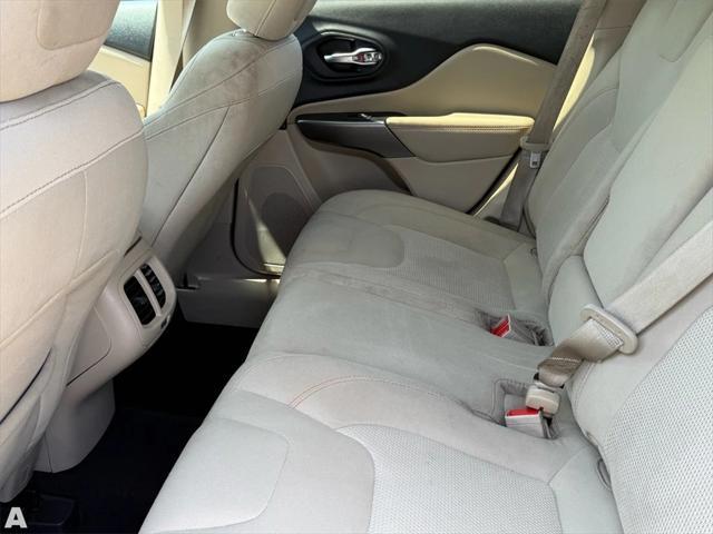 used 2021 Jeep Cherokee car, priced at $13,612