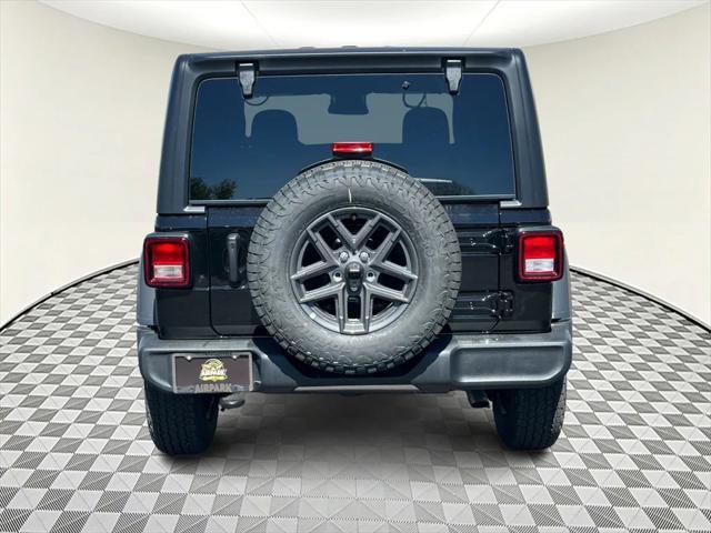 new 2025 Jeep Wrangler car, priced at $45,335