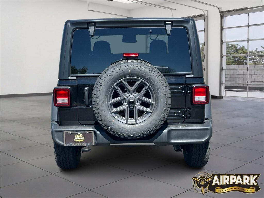 new 2025 Jeep Wrangler car, priced at $45,335