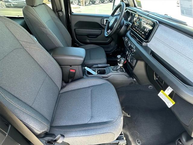 new 2025 Jeep Wrangler car, priced at $45,335