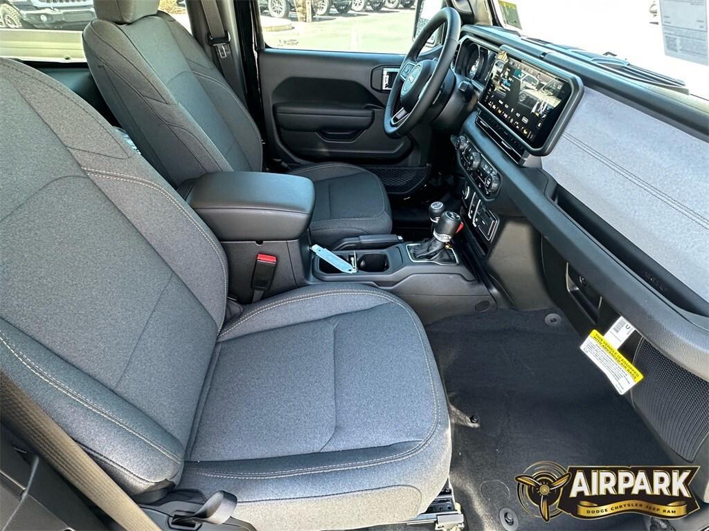 new 2025 Jeep Wrangler car, priced at $45,335