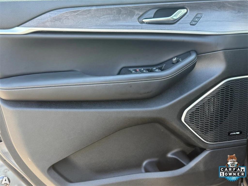 used 2025 Jeep Grand Cherokee 4xe car, priced at $48,199