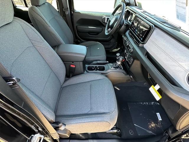 new 2025 Jeep Wrangler car, priced at $51,530