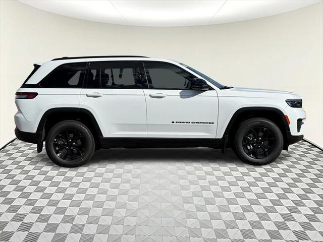 new 2025 Jeep Grand Cherokee car, priced at $46,855