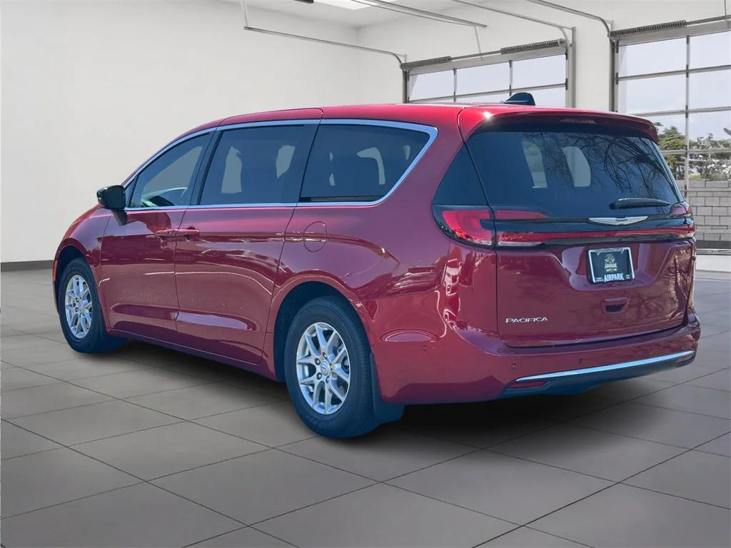 new 2025 Chrysler Pacifica car, priced at $49,285