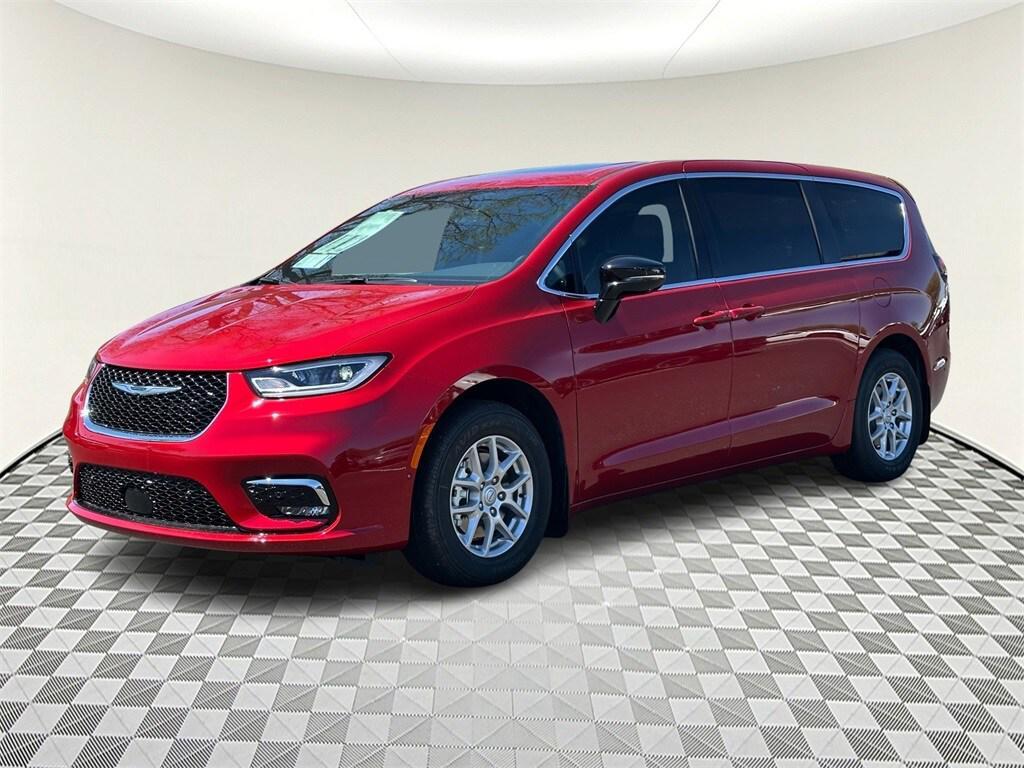 new 2025 Chrysler Pacifica car, priced at $49,285