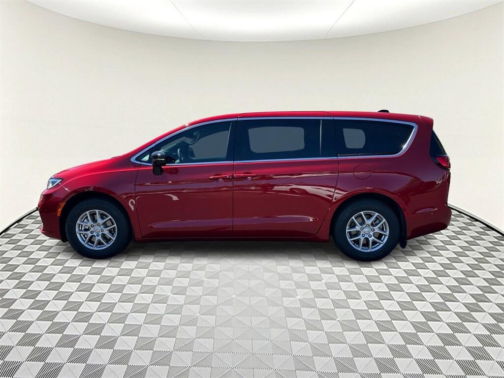 new 2025 Chrysler Pacifica car, priced at $49,285