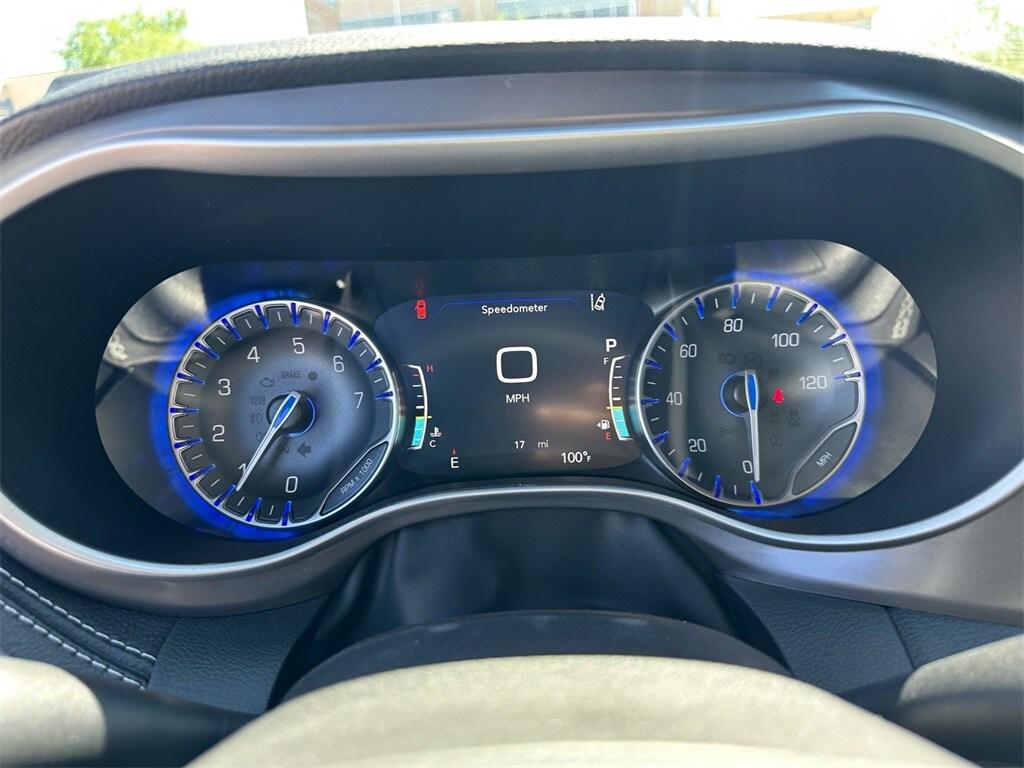 new 2025 Chrysler Pacifica car, priced at $49,285