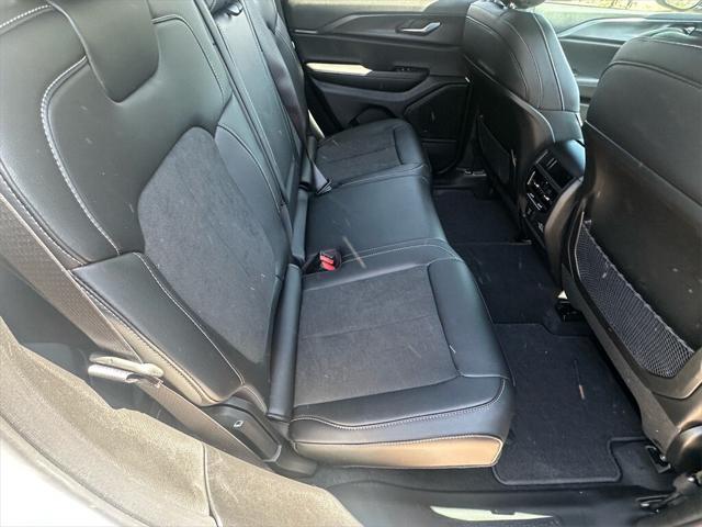 new 2025 Jeep Grand Cherokee car, priced at $48,775