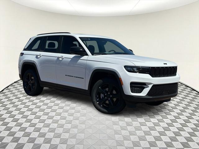 new 2025 Jeep Grand Cherokee car, priced at $48,775