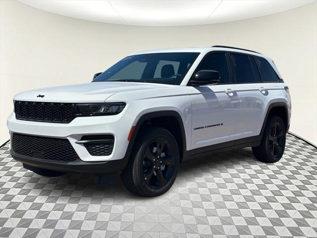 new 2025 Jeep Grand Cherokee car, priced at $48,775
